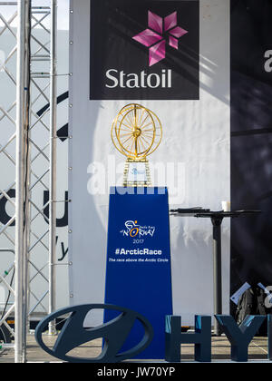 Photo à partir de l'Arctique des Noway annuel. Une compétition cycliste sur 4 jours dans la partie nord de la Norvège. Les cyclistes du monde entier en pro, continental et des équipes d'amateurs en compétition chaque année. Banque D'Images