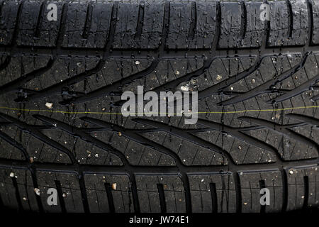 Lexington, Ohio, USA. Août 11, 2017. 11 août 2017 - Lexington, Ohio, USA : Goodyear pneus pluie attendre pour utilisation au cours de la pratique de la course à Mid-Ohio Sports Car Mid-Ohio Sports Car Course à Lexington, Ohio. Crédit : Chris Owens Asp Inc/ASP/ZUMA/Alamy Fil Live News Banque D'Images