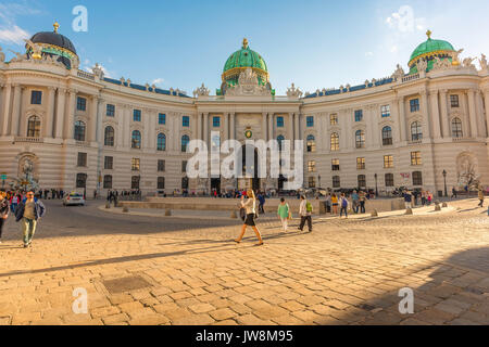 Palais Hofburg de Vienne, vue sur l'entrée historique de Michaelerplatz du palais Hofburg à Vienne, Vienne, Autriche.