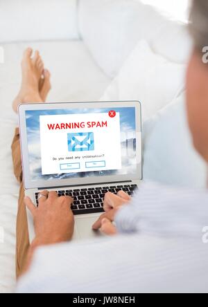 Digital composite de spam d'Email sur l'écran Banque D'Images