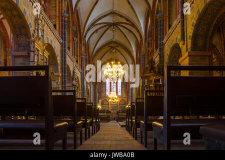 BREMEN, ALLEMAGNE - 16 Apr 2016 : intérieur riche de la Cathédrale Bremer Banque D'Images