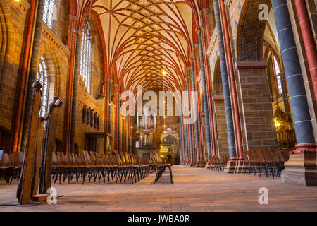 BREMEN, ALLEMAGNE - 16 Apr 2016 : intérieur riche de la Cathédrale Bremer Banque D'Images