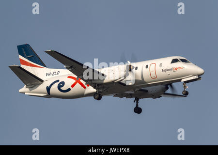 Regional Express (REX) Compagnies aériennes saab 340b vh-zlo en approche pour atterrir à l'aéroport international de Melbourne. Banque D'Images