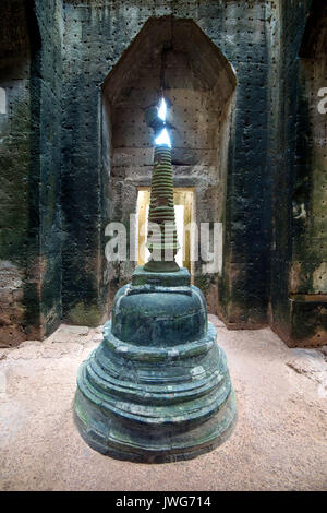 La pagode en pierre dans le centre sacré de Preah Khan, temple Angkor Wat, au Cambodge. Banque D'Images