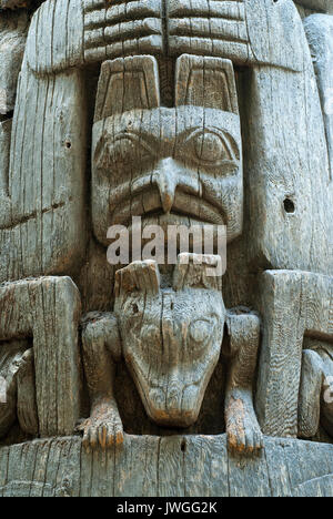 Détail de totem haïda au Musée d'Anthropologie, Vancouver, British Columbia, Canada Banque D'Images