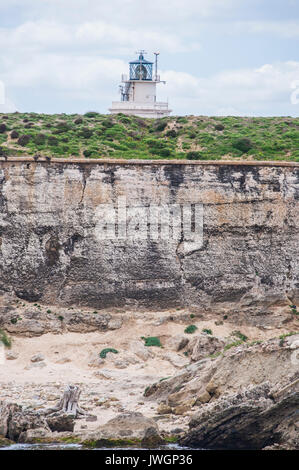 L'Espagne, l'Europe : le phare de Punta de Tarifa (Tarifa) Point, le point le plus au sud de la péninsule ibérique et l'Europe continentale à Tarifa Banque D'Images