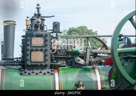 Close up de valve sur le haut d'un moteur de traction Banque D'Images