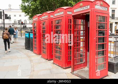 Le K6 - Le Téléphone rouge Boîte conçue par Sir Giles Gilbert Scott Banque D'Images