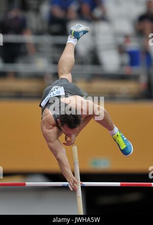 Lonodn, UK. 12 août, 2017. KaiÊKAZMIREK (GER) dans le perche décathlon hommes. Championnats du monde d'athlétisme de l'IAAF. Stade olympique de Londres. Queen Elizabeth Olympic Park. Stratford. Londres. UK. 12/08/2017. Credit : Sport en images/Alamy Live News Banque D'Images
