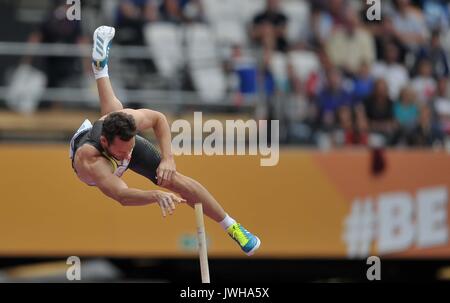 Lonodn, UK. 12 août, 2017. KaiÊKAZMIREK (GER) dans le perche décathlon hommes. Championnats du monde d'athlétisme de l'IAAF. Stade olympique de Londres. Queen Elizabeth Olympic Park. Stratford. Londres. UK. 12/08/2017. Credit : Sport en images/Alamy Live News Banque D'Images