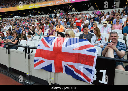 Queen Elizabeth Park, Londres, UK. 12Th Aug 2017. Es Championnats du monde. Jour 9. Les partisans de l'équipe Go. Crédit : Matthieu Chattle/Alamy Live News Banque D'Images