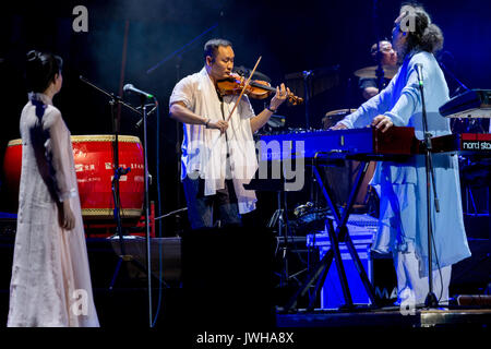 Pula, Croatie 11e Août, 2017 Li Zhihui band joue à Pula, Croatie lors du festival de la soie rencontrez Chine Crédit : Marco Ciccolella/Alamy Live News Banque D'Images