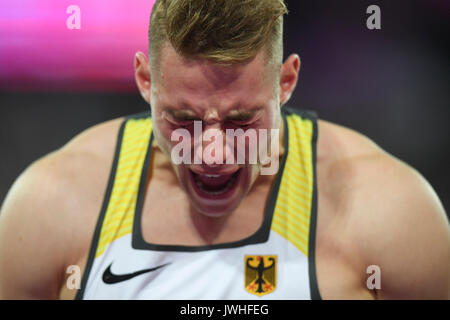 Londres, Royaume-Uni. 12 août 2017. Johannes Vetter (GER) remporte la finale du javelot hommes au stade de Londres, au jour 9 des Championnats du monde IAAF 2017 à Londres. Deuxième Jakub Vadlejch (CZE), troisième Petr Frydrych (CZE). Crédit : Stephen Chung / Alamy Live News Banque D'Images