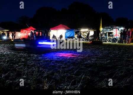 Ardenne, West Sussex, UK. 12 août 2017. La tondeuse Racing Assoc 12 heures ( BLMRA ). Credit : Julie Edwards/Alamy Live News Banque D'Images