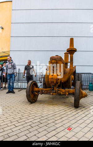 Bielsko-Biala, Pologne. 12Th Aug 2017. Salons de l'automobile international - MotoShow Bielsko-Biala. L'avant d'un vieux tracteur Lanz bulldog allemand. Credit : Lukasz Obermann/Alamy Live News Banque D'Images