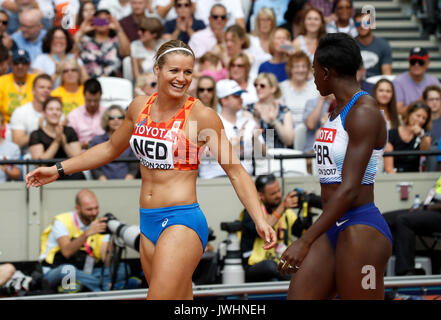 Les Dafne Schippers des pays-Bas après avoir participé au Relais des femmes 4x400m lors du neuvième jour des Championnats du monde de l'IAAF 2017 au stade de Londres. APPUYEZ SUR ASSOCIATION photo. Date de la photo: Samedi 12 août 2017. Voir PA Story ATHLETICS World. Le crédit photo devrait se lire: Martin Rickett/PA Wire. Banque D'Images