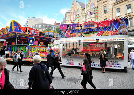 De foire dans le centre-ville de Sheffield Banque D'Images