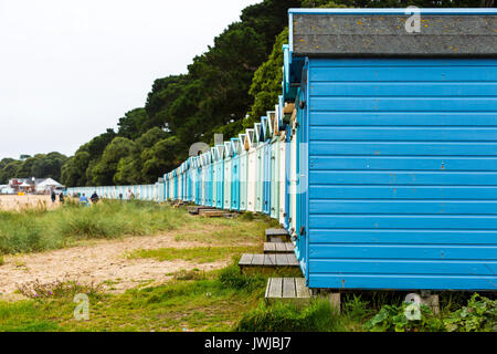 Cabines colorées, invarious les tons de bleu Banque D'Images