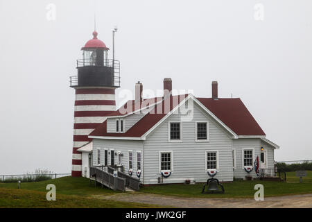 LUBEC-Juillet 10 : Quody fogy phare Ouest en journée dans le Maine, USA le 10 juillet 2013. Banque D'Images