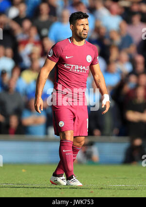 Sergio Aguero de Manchester City lors du match de la Premier League au stade AMEX de Brighton. APPUYEZ SUR ASSOCIATION photo. Date de la photo: Samedi 12 août 2017. Voir PA Story FOOTBALL Brighton. Le crédit photo devrait se lire comme suit : Gareth Fuller/PA Wire. RESTRICTIONS : aucune utilisation avec des fichiers audio, vidéo, données, listes de présentoirs, logos de clubs/ligue ou services « en direct » non autorisés. Utilisation en ligne limitée à 75 images, pas d'émulation vidéo. Aucune utilisation dans les Paris, les jeux ou les publications de club/ligue/joueur unique. Banque D'Images