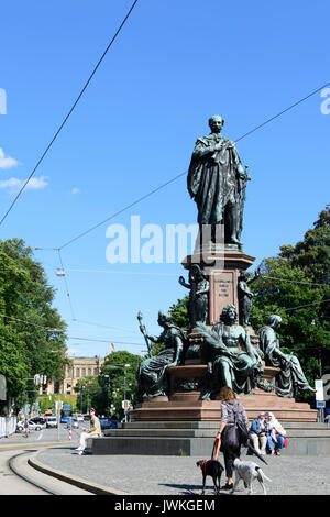 Monument de Max II (Maxmonument), Maximilianeum (siège du Landtag de Bavière) à l'arrière, München, Munich, Oberbayern, Haute-Bavière, Bayern, Bavaria, Banque D'Images