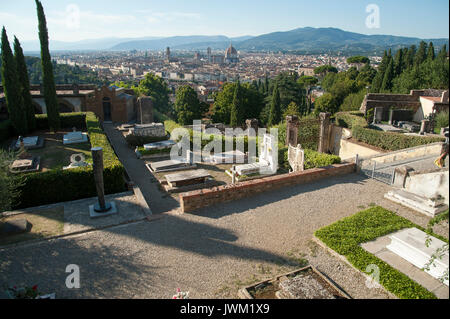 Cimitero delle Porte Sante sur San Miniato al Monte et le centre historique de Florence dans la liste du patrimoine mondial par l'UNESCO à Florence, Toscane, Italie. Circons 7 Banque D'Images