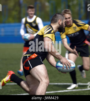 Saint-pétersbourg, Russie - 25 mai 2017 : Ouverture de la formation de l'équipe de rugby à 7 Narvskaya Zastava durant la presse Ouverture de l'Europe Rugby Sevens Club Champ Banque D'Images