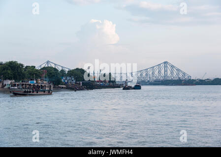 Voir d'Howrah Bridge à Calcutta, Inde Banque D'Images