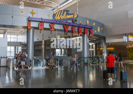 Un panneau dans l'aéroport international McCarran accueille les voyageurs à Las Vegas. L'aéroport est situé dans la région de Paradise dans le comté de Clark, Nevada. Banque D'Images