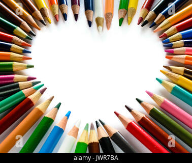 Libre de crayons de couleur ; l'amour l'école - Concept Banque D'Images