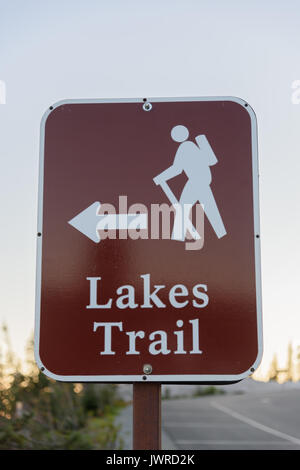 Lakes trail sign Banque D'Images