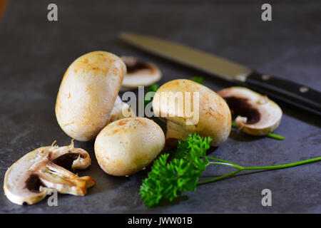 Être prêt à manger des champignons Banque D'Images