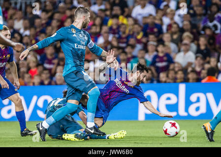 Barcelone, Catalogne, Espagne. 13e Août 2017. L'avant du FC Barcelone MESSI en action durant la finale de la Super Coupe d'Espagne 1ère manche entre FC Barcelone et Real Madrid au Camp Nou à Barcelone Crédit : Matthias Rickenbach/ZUMA/Alamy Fil Live News Banque D'Images