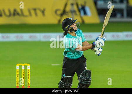 Londres, Royaume-Uni. 13e Août 2017. Kapp Marizanne de Surrey au bâton étoile contre Yorkshire diamants dans la Super League Kia T20 match de cricket le Kia Oval. Crédit : David Rowe/Alamy Live News Banque D'Images