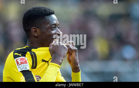 Fichier - File photo datée du 29 avril 2017 montrant Dortmund's Ousmane Dembele au cours de l'vs Borussia Dortmund 1. Match FC Cologne dans le Signal Iduna Park de Dortmund. Photo : Bernd Thissen/dpa Banque D'Images