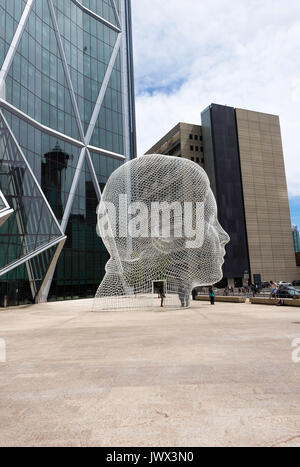 La magnifique sculpture de Jaume Plensa Wonderland à Calgary Alberta Canada Banque D'Images