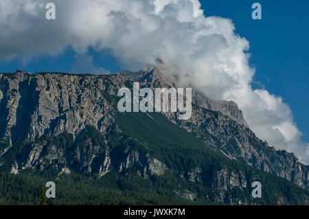 Corso Italia, l'automne belles dolomites près de Cortina D'Ampezzo, Dolomites, Alpes, Vénétie, Italie, Europe Banque D'Images