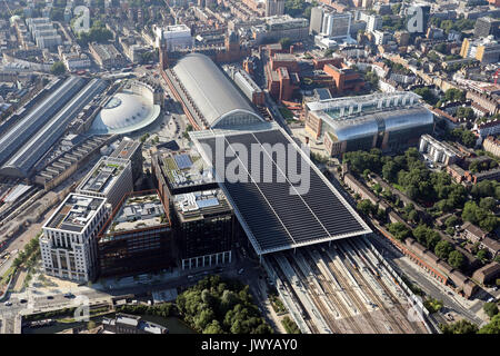 Vue aérienne de St Pancras et Kings Cross gares, Londres, Royaume-Uni Banque D'Images