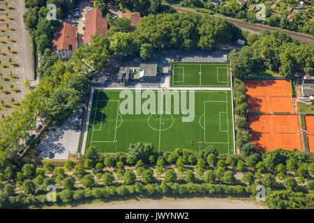 La formation de football à l'école de football Evonik à côté de l'signalIdunaPark, Dortmund, Ruhr, Rhénanie du Nord-Westphalie, Allemagne, Dortmund, Europe, un Banque D'Images