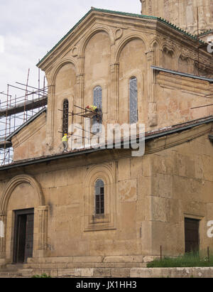 Monastère de Ghélati site du patrimoine mondial de l'Unesco près de Koutaïssi en Géorgie, fondée en 1106 par le roi David IV, travaux de restauration sur la cathédrale principale Banque D'Images