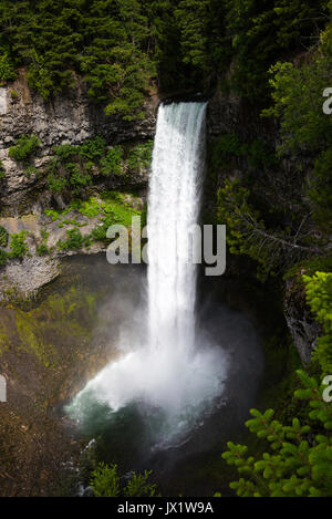 Les spectaculaires chutes Brandywine Brandywine Provincial Park près de Whistler British Columbia Canada Banque D'Images