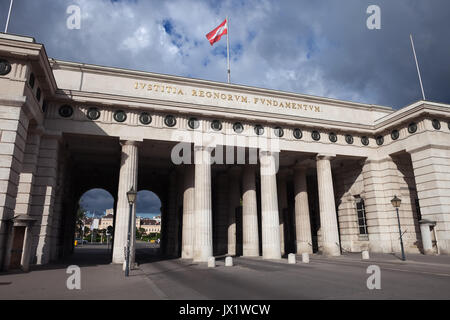 L'Autriche, Vienne, Ausseres Burgtor - Château extérieur porte triomphale du complexe Hofburg Banque D'Images