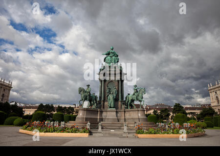 L'Autriche, Vienne, Maria Theresien Platz, l'Impératrice Marie-Thérèse Monument, a révélé en 1888 Banque D'Images