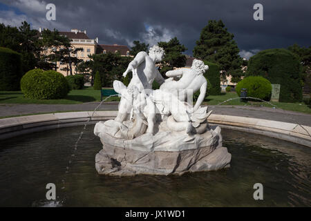 Fontaine du Triton et naïade à Vienne, Autriche, Maria Theresien Platz, vers 1890 Banque D'Images