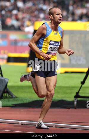 VOLUIKEVYCH Pavlo de l'Ukraine dans l'épreuve du 5000 m T20 à la finale des Championnats du monde à Londres 2017 Para Banque D'Images