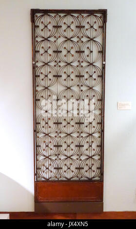 Grill d'une cage d'ascenseur de la Bourse de Chicago, Louis Sullivan, 1893 H designer 1894, fer forgé avec détails en fonte Krannert Art Museum, UIUC DSC06555 Banque D'Images