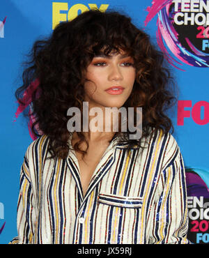 13 août 2017 - Los Angeles, CA, États-Unis - 13 août 2017 - Los Angeles, Californie - Zendaya. Teen Choice Awards 2017 arrivées au Galen Center de Los Angeles. Crédit photo : AdMedia Banque D'Images