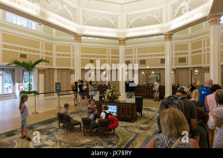Réception et enregistrement au Port Orleans Riverside Resort à Walt Disney World, Orlando, Floride Banque D'Images