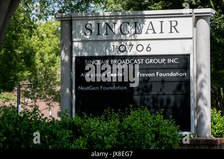 Un logo affiche à l'extérieur du siège de la Sinclair Broadcast Group à Cockeysville, Maryland, le 13 août 2017. Banque D'Images