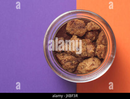 Des pâtisseries françaises Delious avec fond coloré Banque D'Images